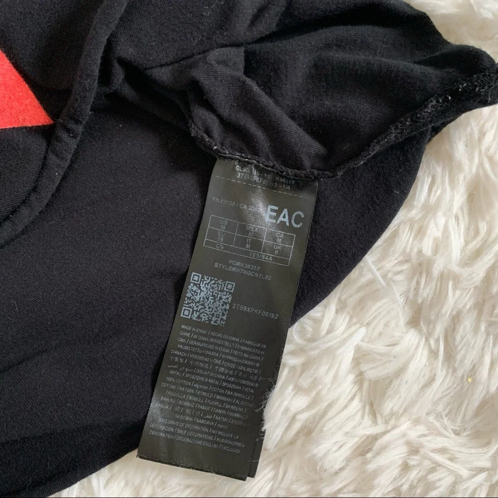 Guess Women's Black Cropped T-Shirt Size M - Picture 5 of 5